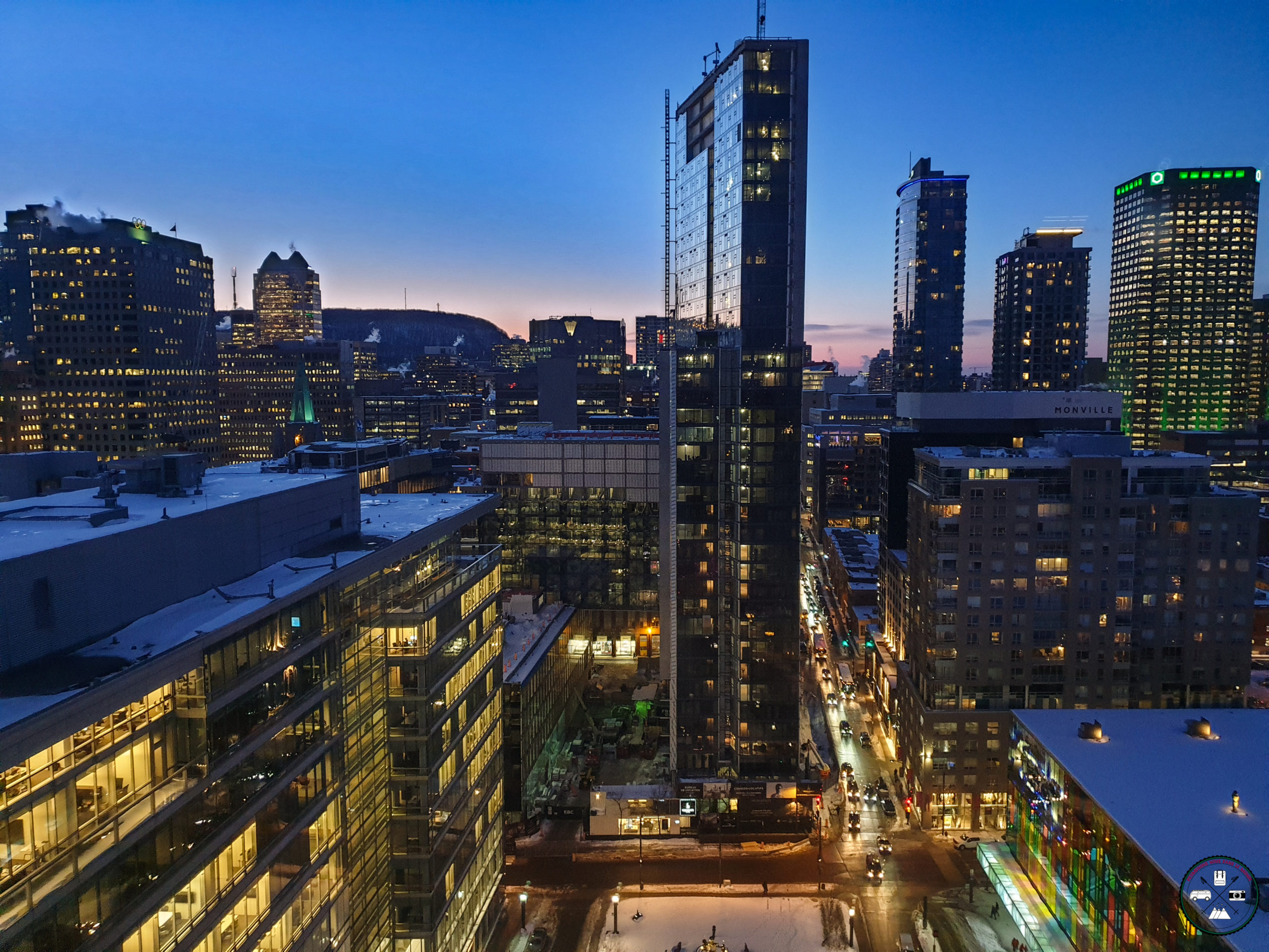 Centre ville de Montréal au coucher du soleil